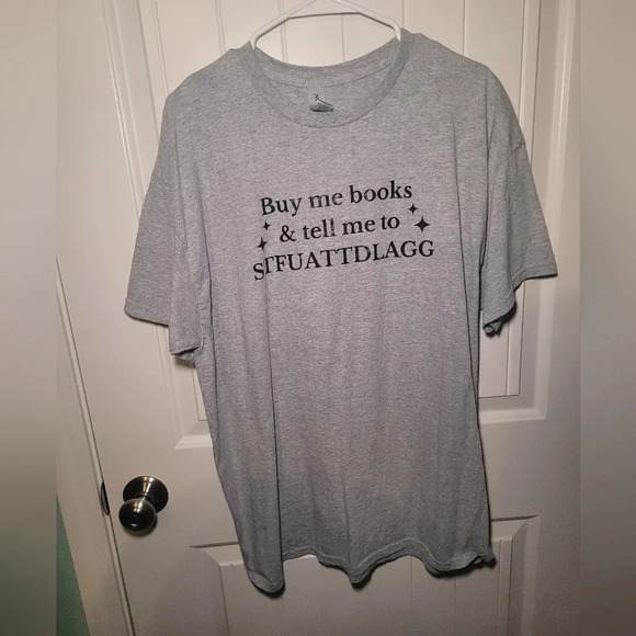 Graphic tee size XL 90% cotton 10% polyester - Picture 2 of 5